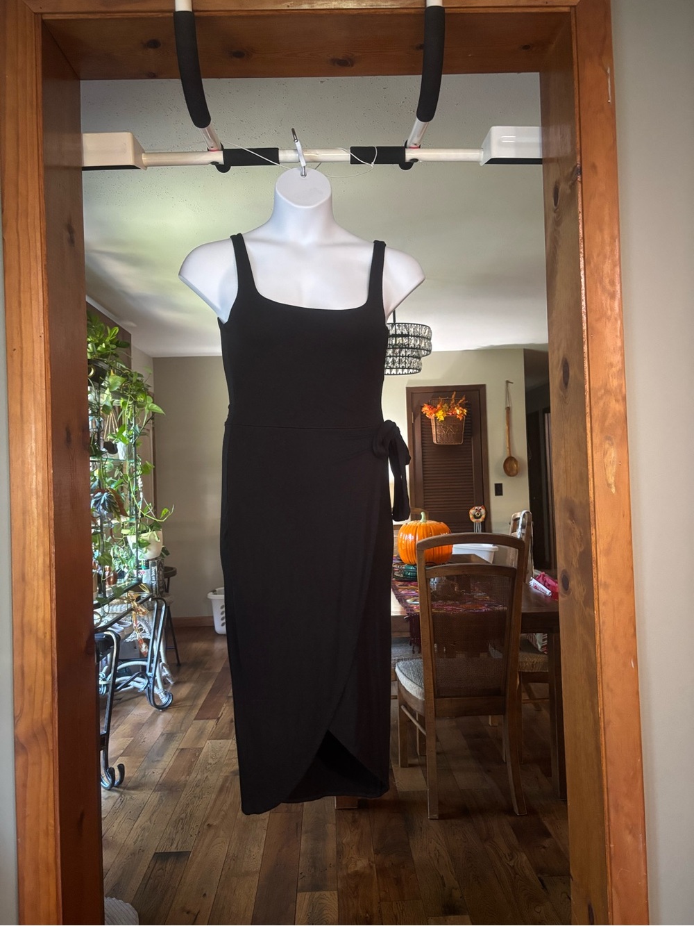 See You Monday Women’s Classic Sleeveless Black Wrap Midi Dress Size XL
